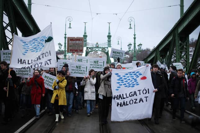 Crowds rallying in support of the student protests, in Budapest, 2012